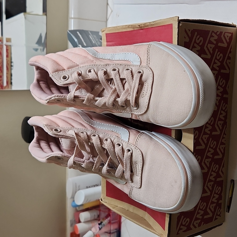 Light pink Vans